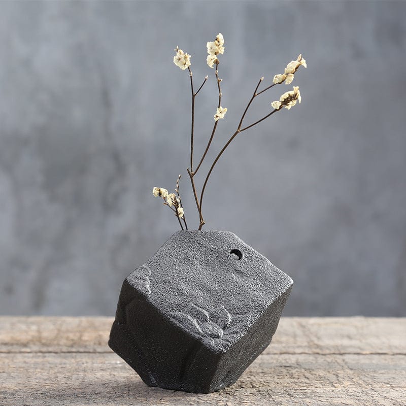 Vase céramique noir texturé - Artisanat élégant pour intérieur sophistiqué