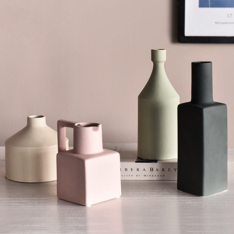 Vase en Céramique design – déco salon lumineux