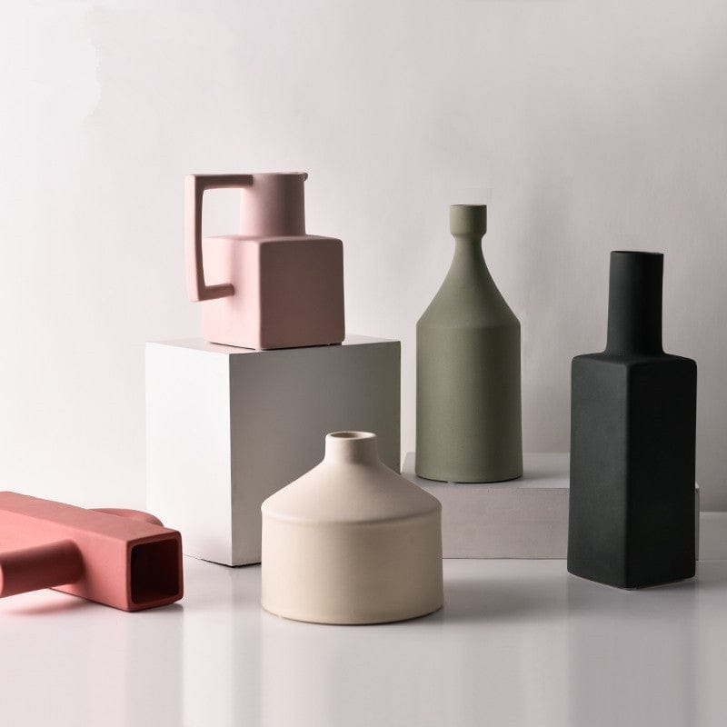 Vase en Céramique design – déco salon lumineux