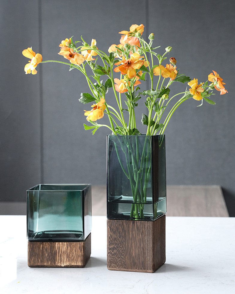 Vase en verre haut – charme vintage