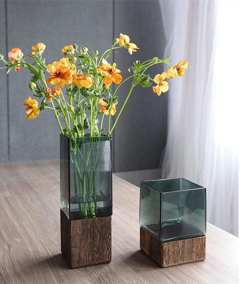 Vase en verre haut – charme vintage