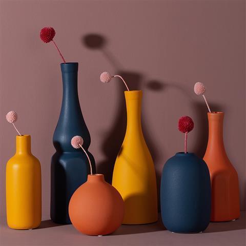 Vase céramique coloré mat – Accent moderne pour sublimer vos émotions