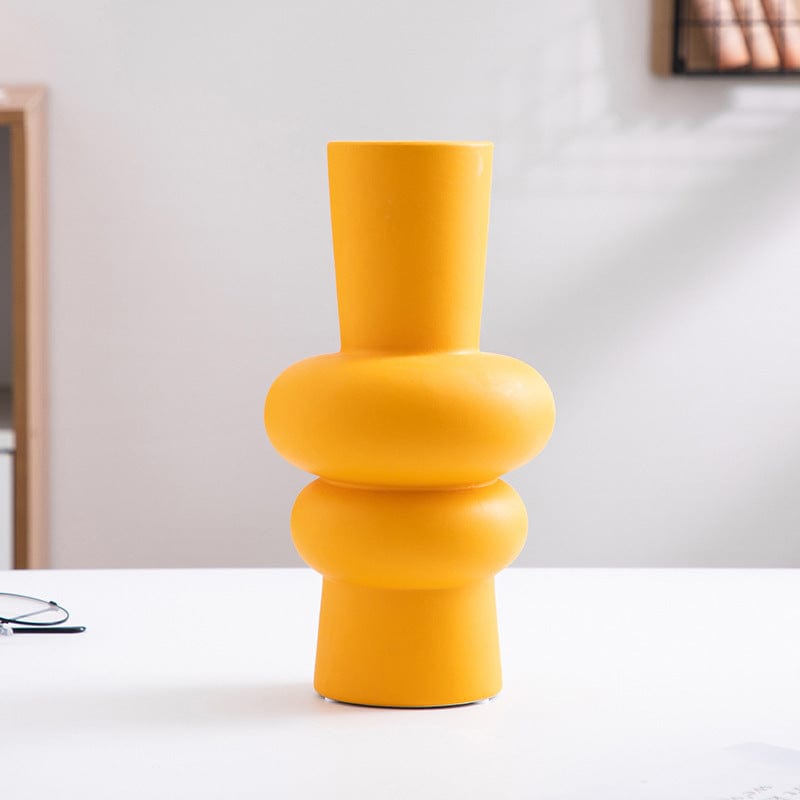 Vase en céramique ondulée – Élégance moderne pour intérieur design