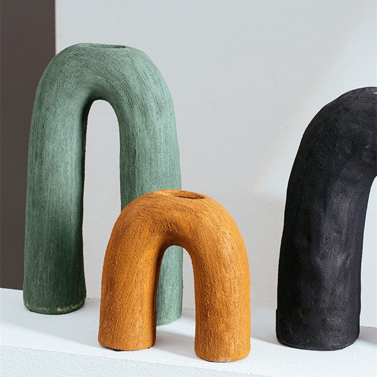 Vase design arqué – Céramique brute style contemporain en U coloré