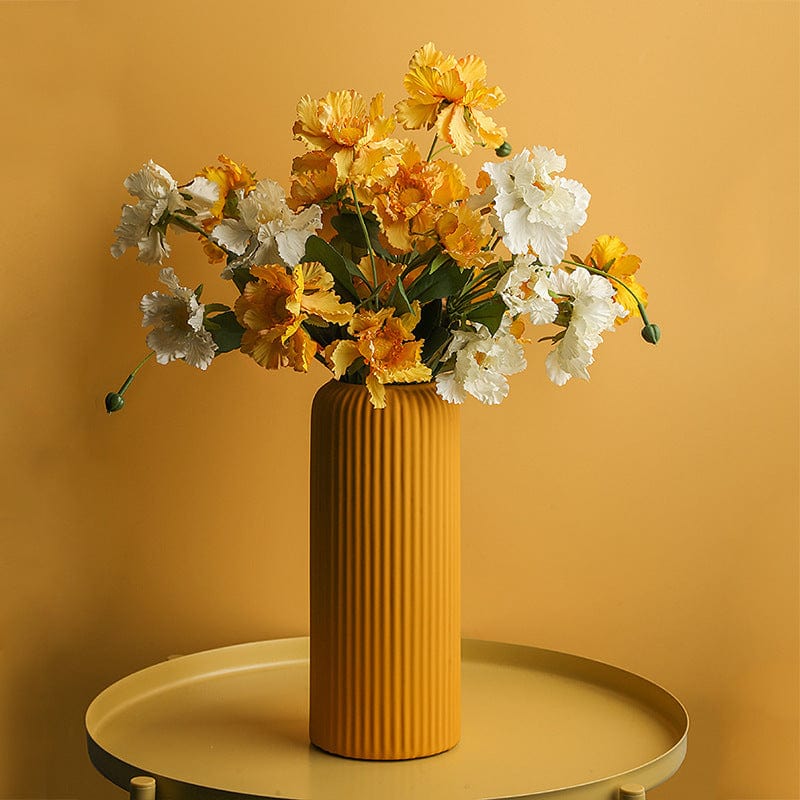 Vase céramique côtelé vert foncé – Élégance minimaliste et naturelle