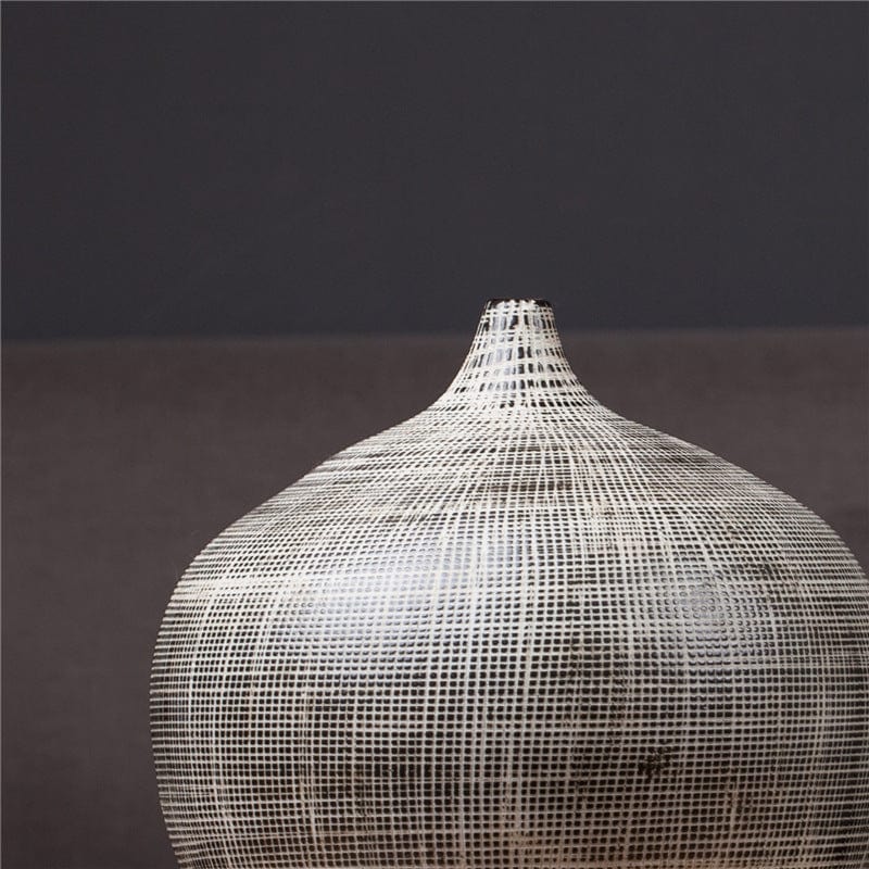 Vase en design ocre – déco salon lumineux