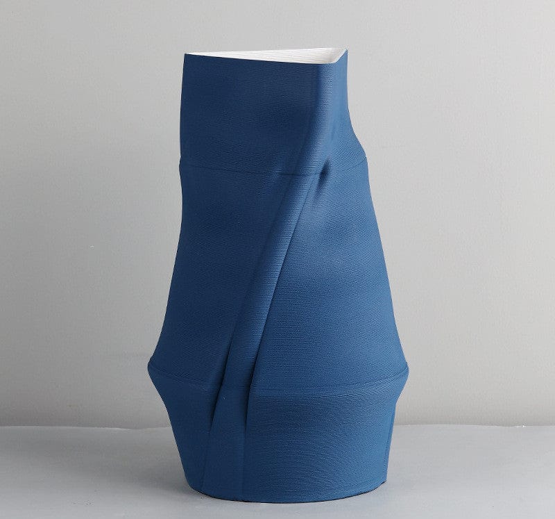 Vase design en céramique bombée – Touche moderne pour déco audacieuse