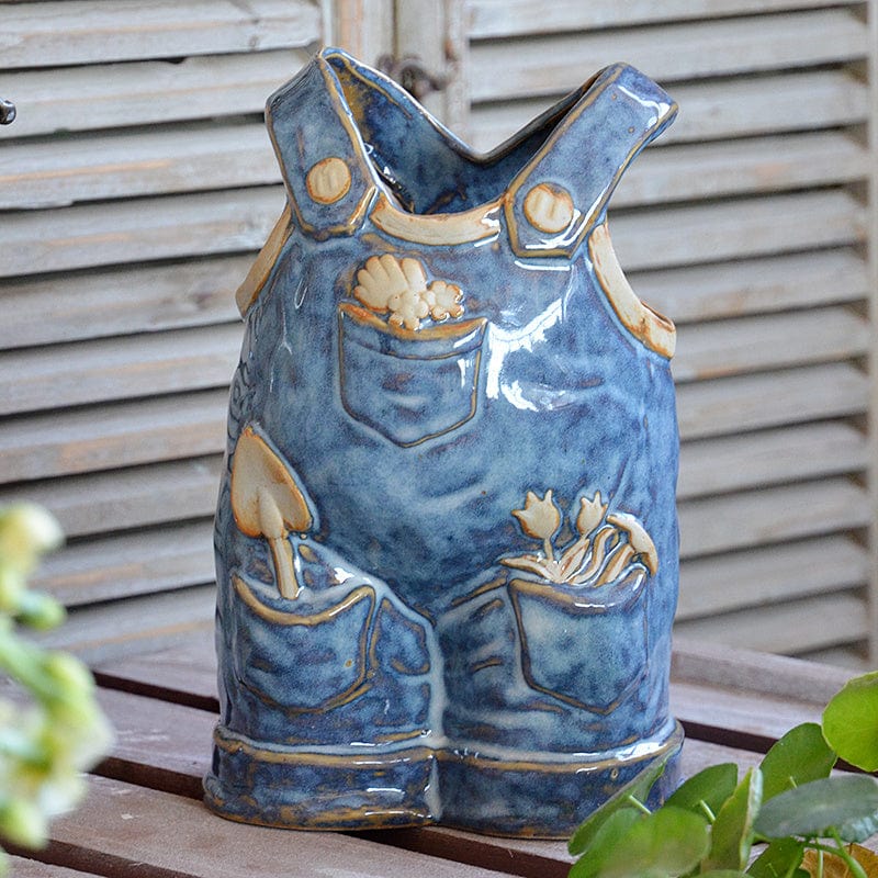 Vase design en céramique bombée – Touche moderne pour déco audacieuse