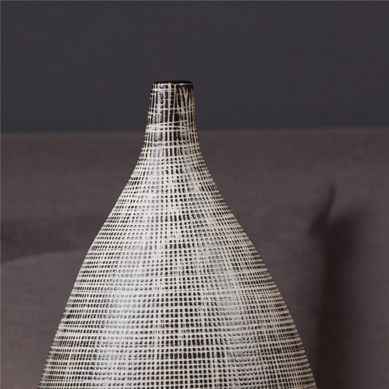 Vase en design ocre – déco salon lumineux