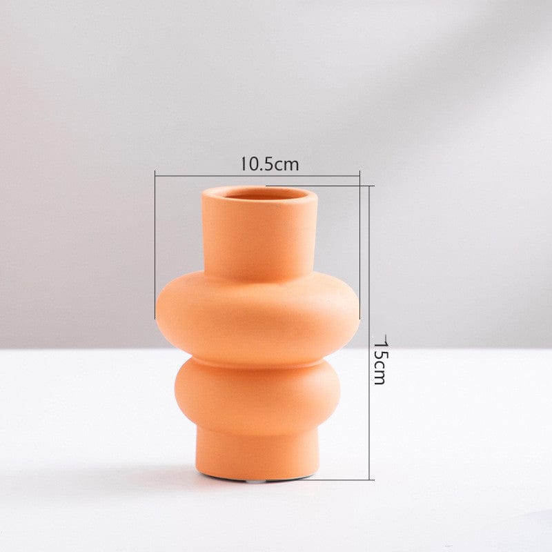 Vase en céramique ondulée – Élégance moderne pour intérieur design