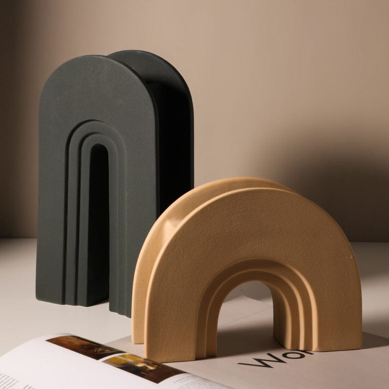 Vase en poterie design – déco salon lumineux