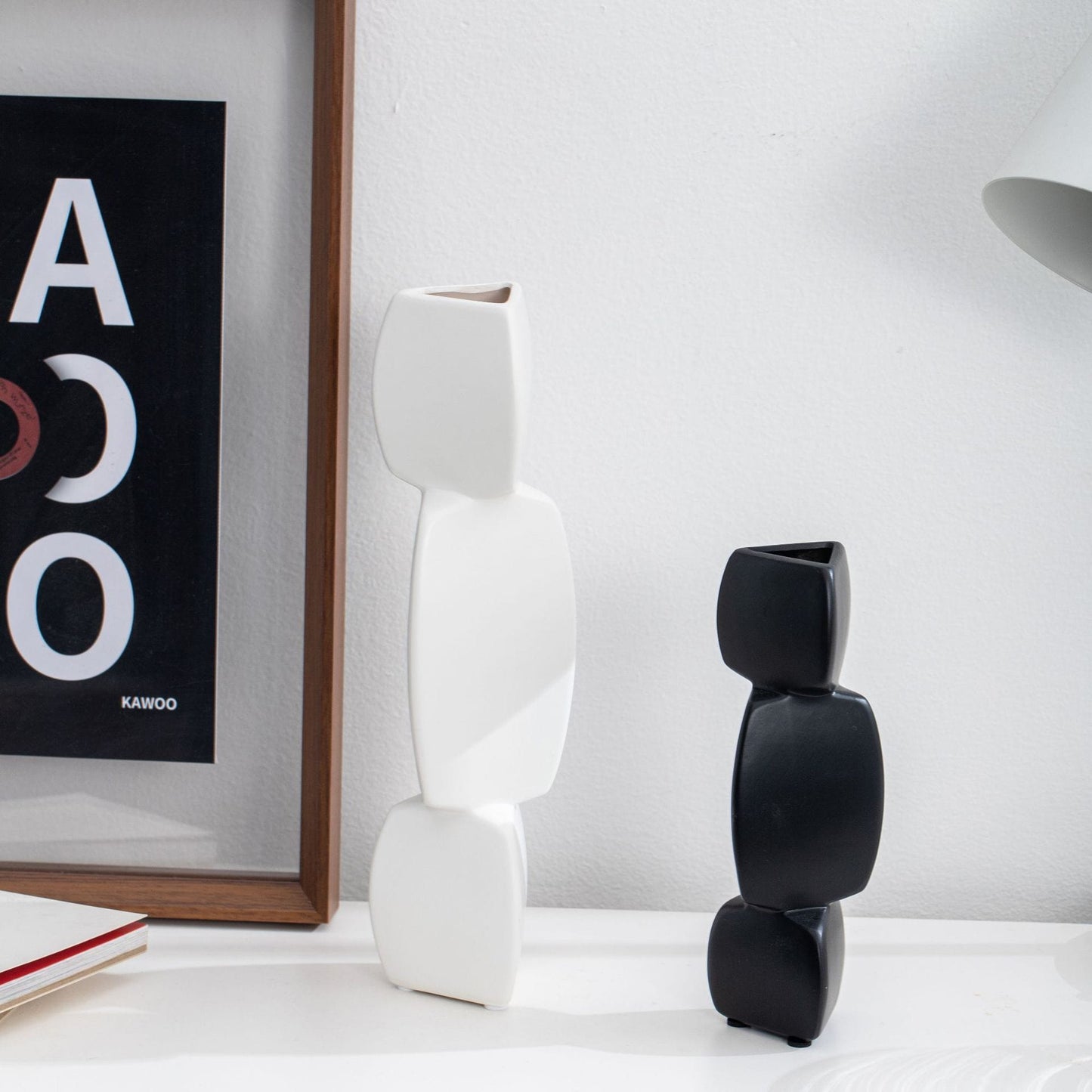 Vase céramique design empilé – Élégance sculpturale pour déco contemporaine