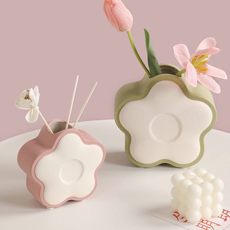 Vase céramique design – Forme fleur ludique pour déco joyeuse