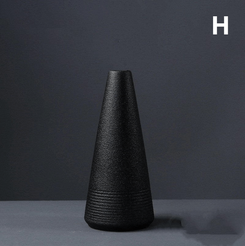 ElegantVase vase H Vases Noirs Scandinaves Texturés
