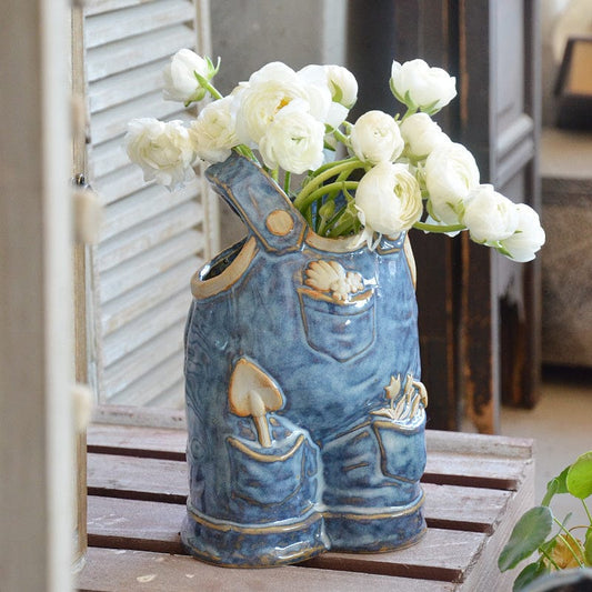 Vase design en céramique bombée – Touche moderne pour déco audacieuse