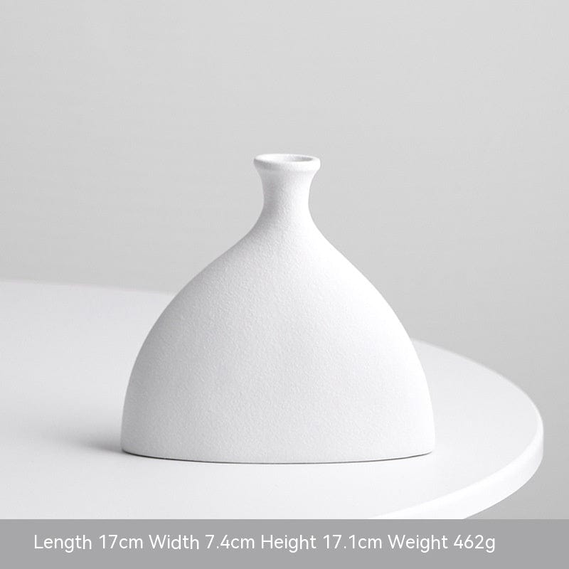Vase en céramique noir – Élégance épurée pour fleurs fraîches