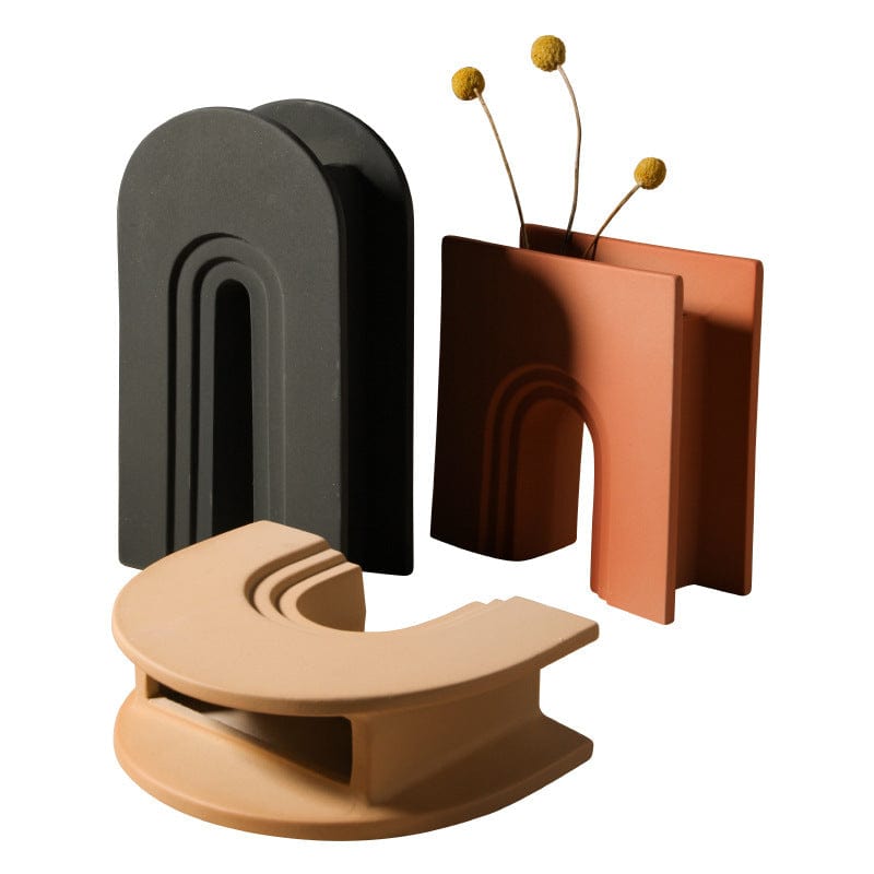 Vase en poterie design – déco salon lumineux