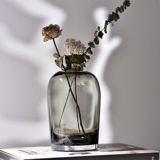 vase en verre moderne bleu – touche artistique