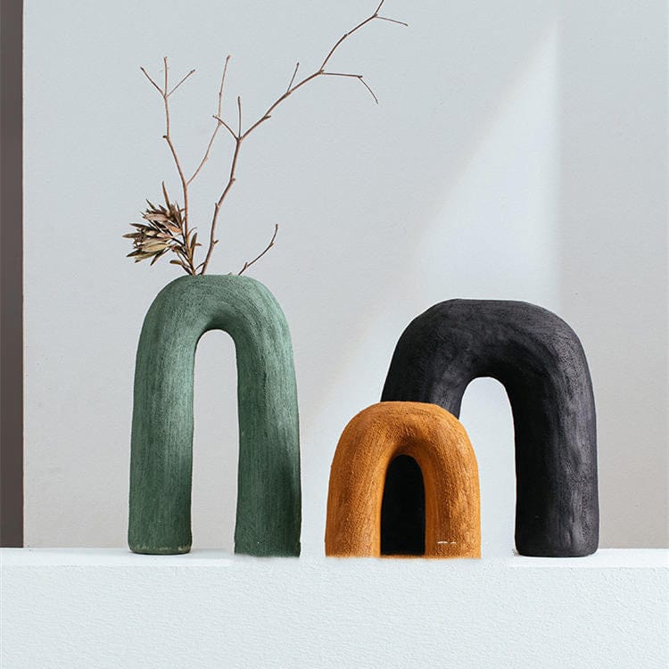 Vase design arqué – Céramique brute style contemporain en U coloré