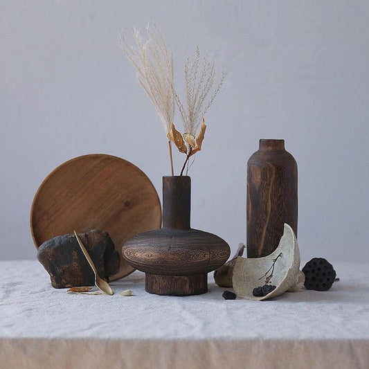 vase en bois moderne  – élégance minimaliste