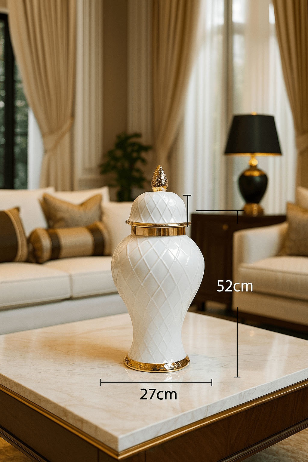 ElegantVase vase Blanc à reliefs dorés – Grand Format Vase blanc reliefs couvercle doré - finition luxe.