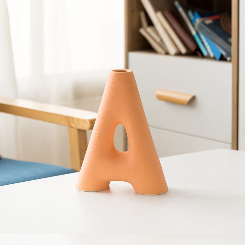 ElegantVase vase Orange / Trumpet A APC  Vase Lettre Design en Céramique – Déco Créative pour Fleurs