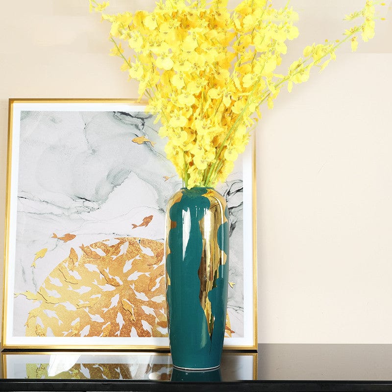 Vase céramique émaillée bleu or – Luxe éclatant pour salon lumineux