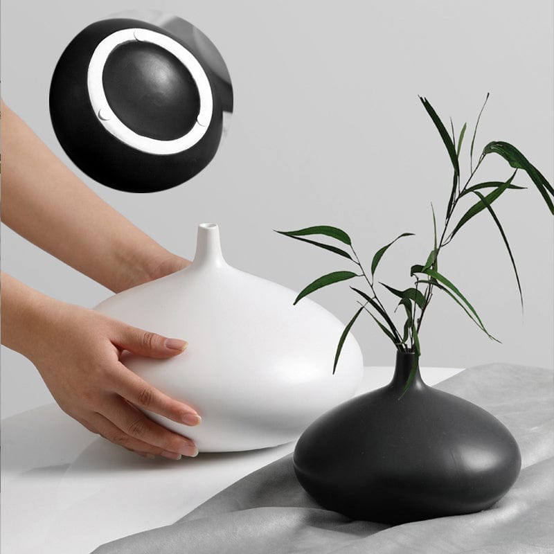 Vase en céramique – design moderne